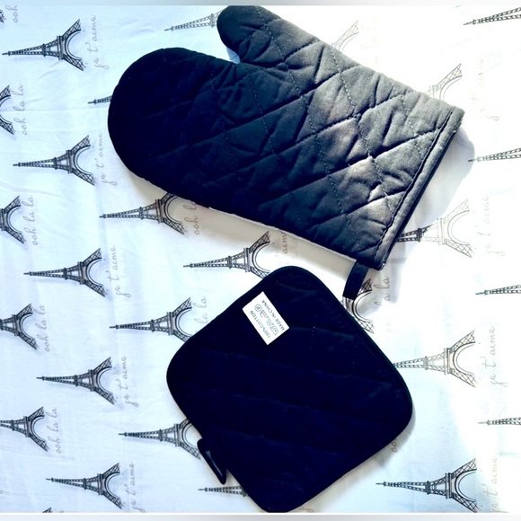 Mickey Mouse Kids Oven Mitt and Pot Holder Set -Blue with black border Black - Picture 3 of 6